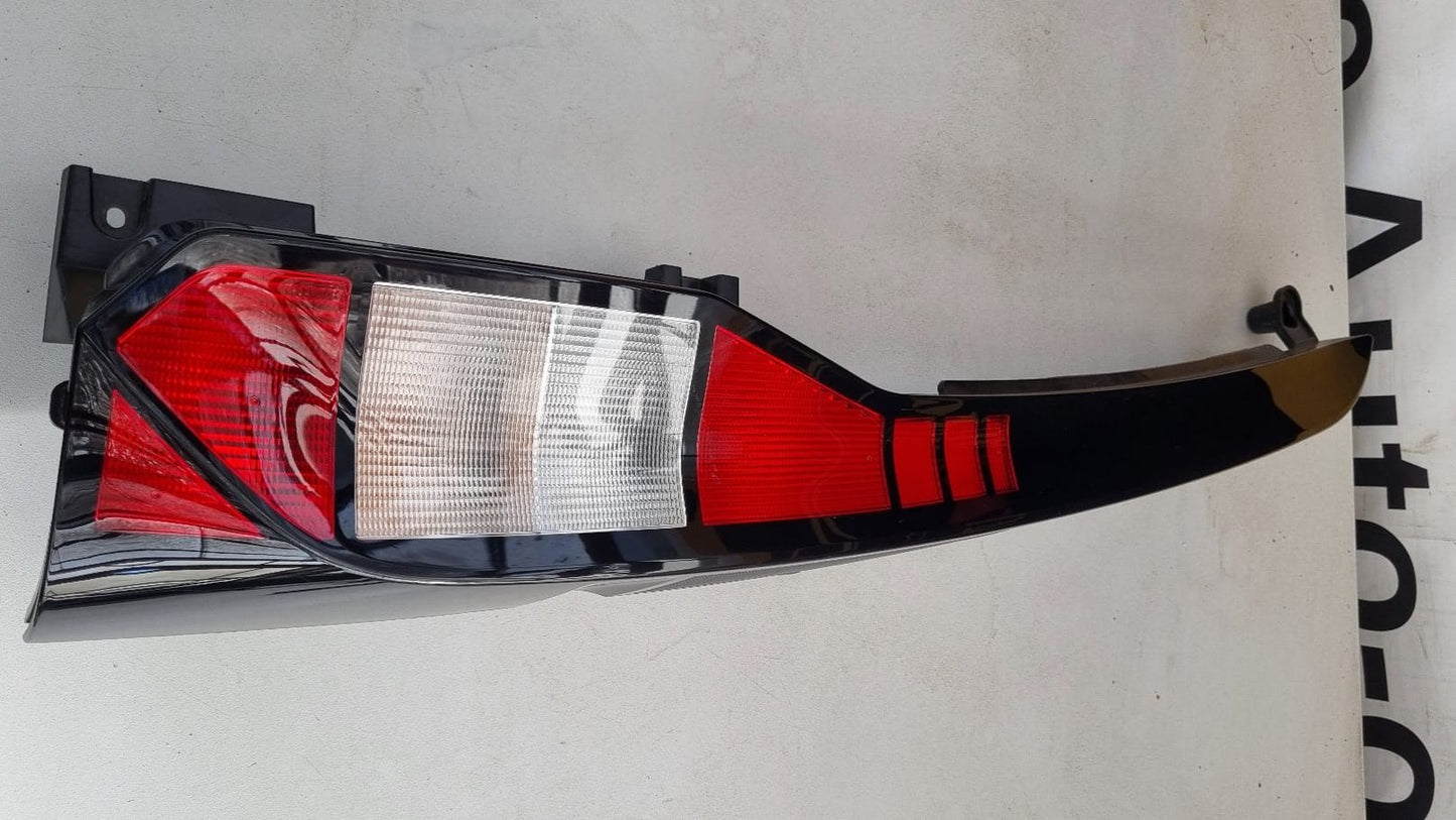 ACHTERLICHT VW CADDY RECHTS ORIGINEEL 2K7945096