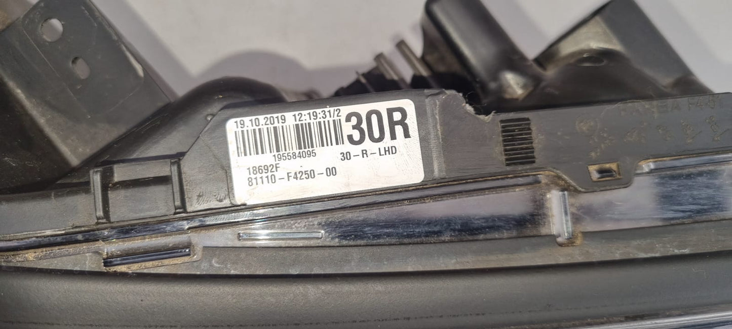 KOPLAMP TOYOTA C-HR LINKS 81110F425000