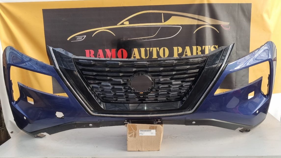 VOORBUMPER NISSAN ROGUE 2020-2024