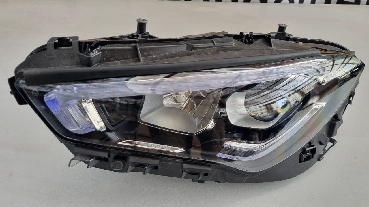 KOPLAMP MERCEDES CLA  C118 LINKS A118 906 8300