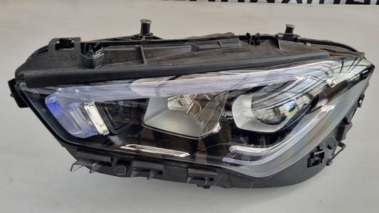 KOPLAMP MERCEDES CLA  C118 LINKS A118 906 8300