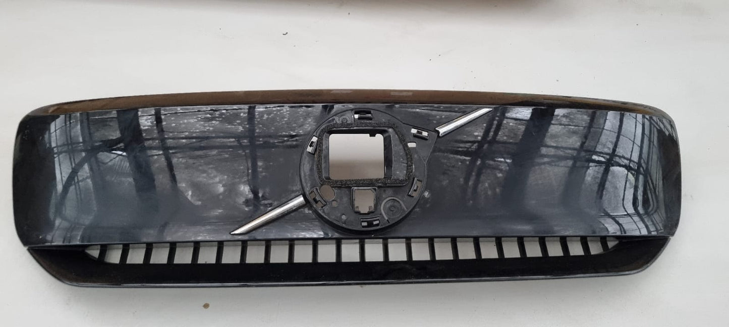 GRILL VOLVO C40 XC40 LIFT 21-24 RECHARGE RADIATOR 14936530997
