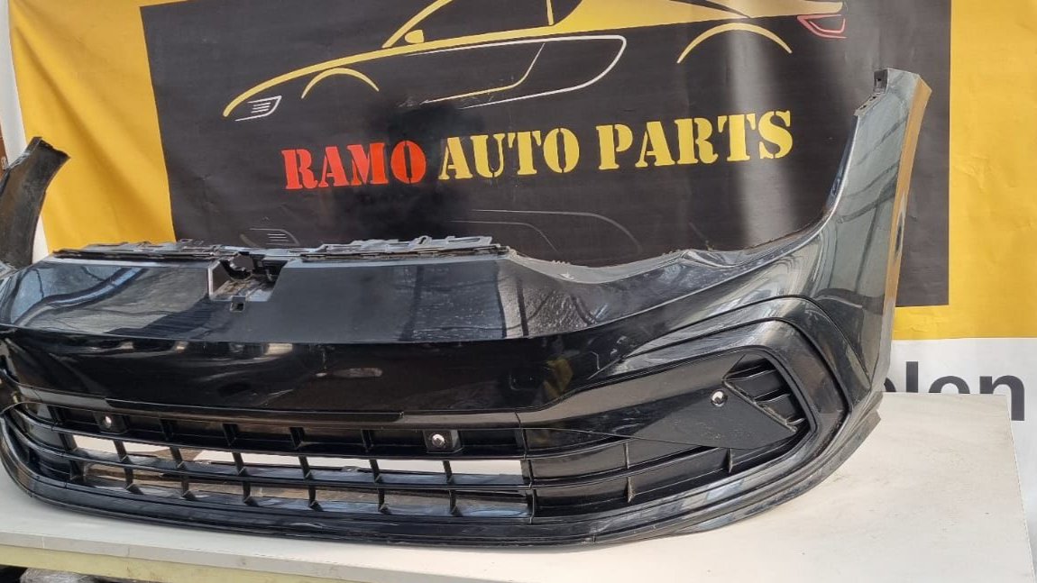 VOORBUMPER VW GOLF 8 VIII R-LINE 4PDC ORIGINEEL 5H0807221G