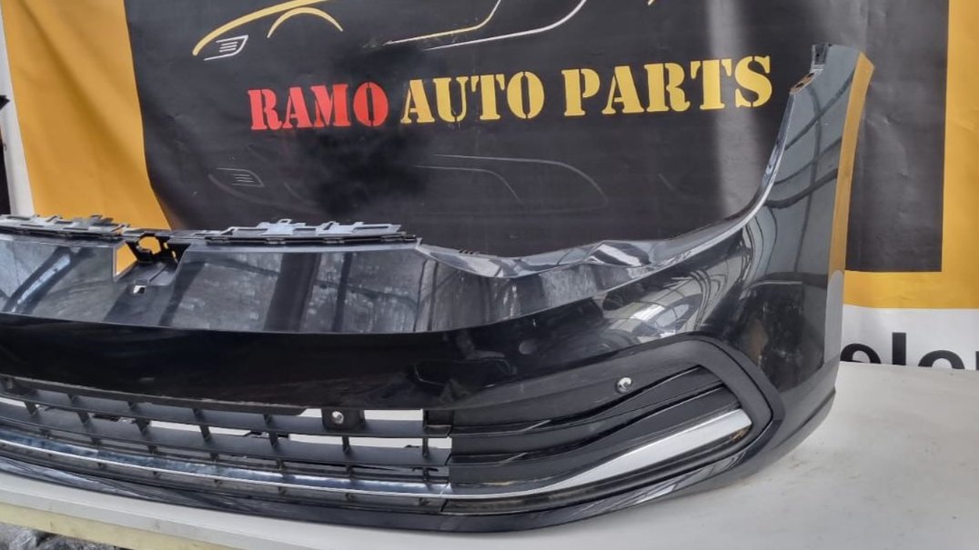VOORBUMPER VW GOLF 8 5H STYLE LC5B
