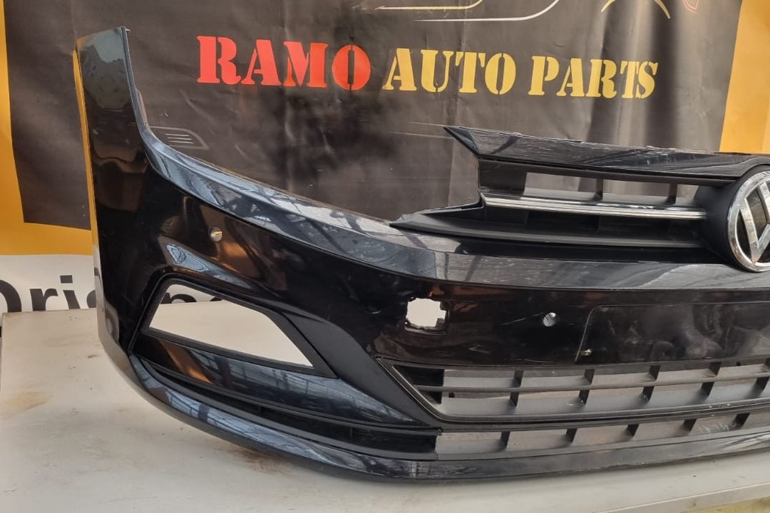 VOORBUMPER VW POLO 2G 4PDC ORIGINEEL BUMPER