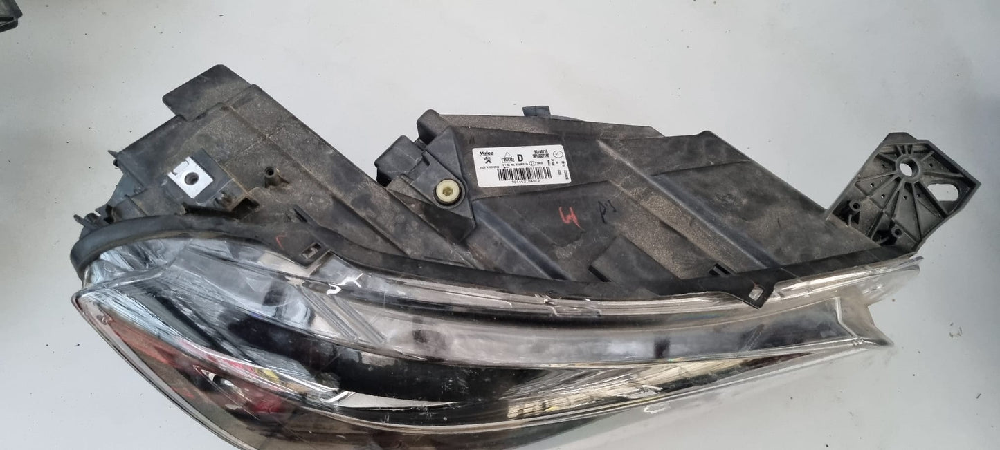 KOPLAMP PEUGEOT RIFTER LED RECHTS 90146218 9816827180