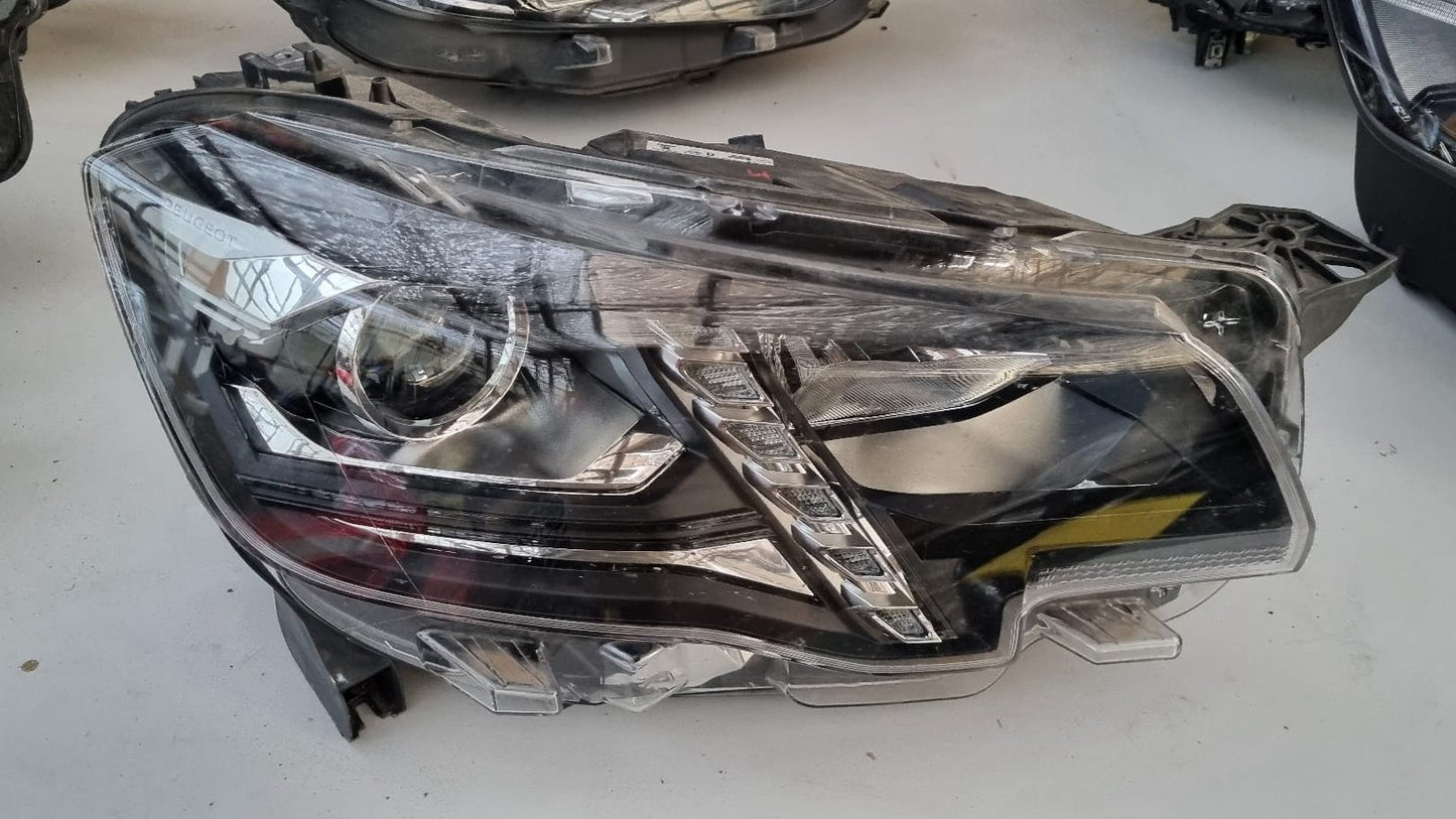 KOPLAMP PEUGEOT RIFTER LED RECHTS 90146218 9816827180