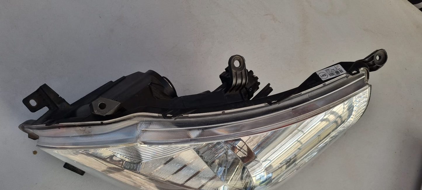 KOPLAMP TOYOTA VERSO LINKS ORIGINEEL 811700F09000