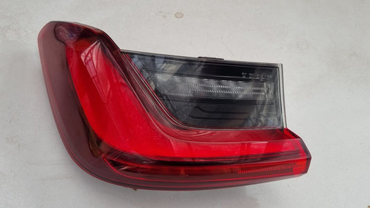 ACHTERLICHT BMW 3 SERIE G21 LED LINKS 2SD01317631