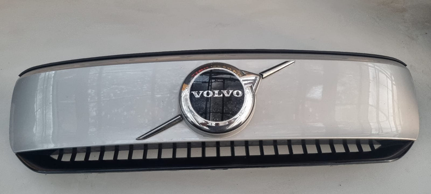 GRILL VOLVO XC40 V317 FACELIFT 2022-2024