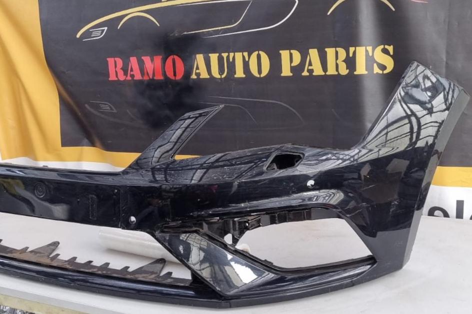 VOORBUMPER  SEAT LION W5L 5F0807217