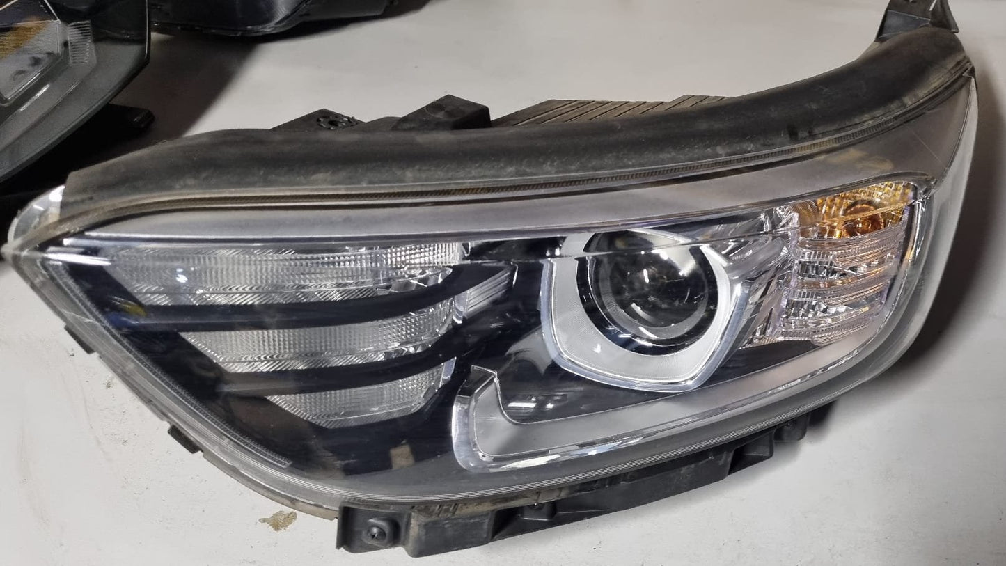 KOPLAMP KIA STONIC VOLL LED LINKS ORIGINEEL 2021-2023