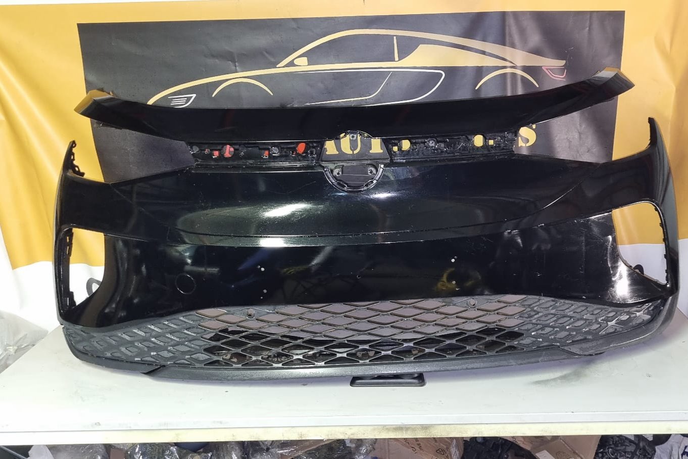 VOORBUMPER VOLKSWAGEN ID4 ORIGINEEL