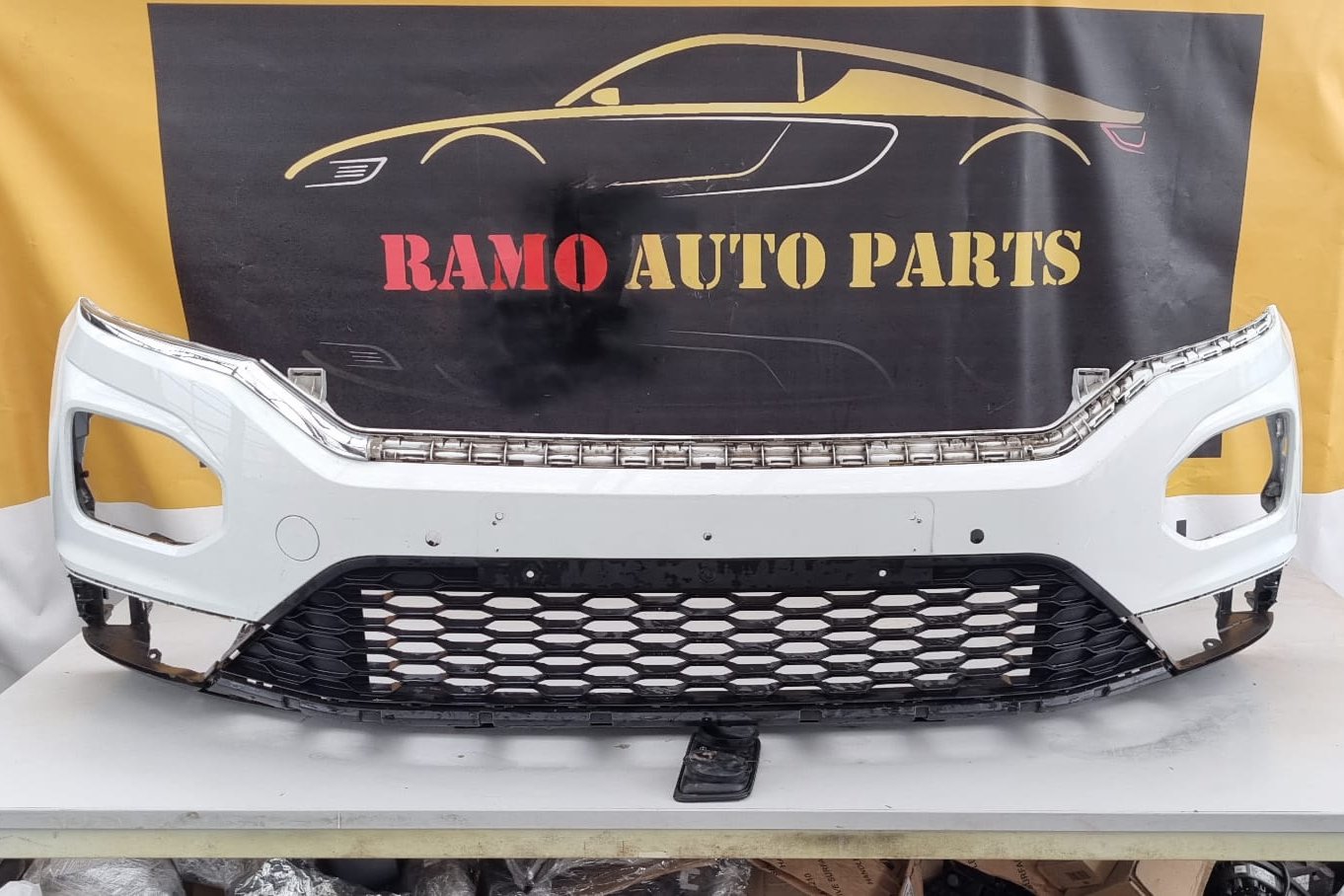VOORBUMPER VOLKSWAGEN T-ROC 2G 2017+PDC 2GA807221AF