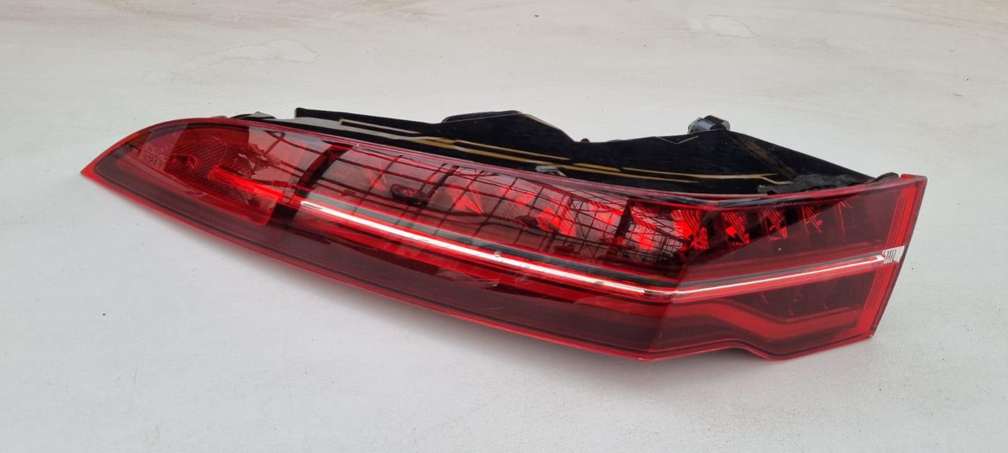 ACHTERLICHT JAGUAR I-PACE LINKS J9D313405